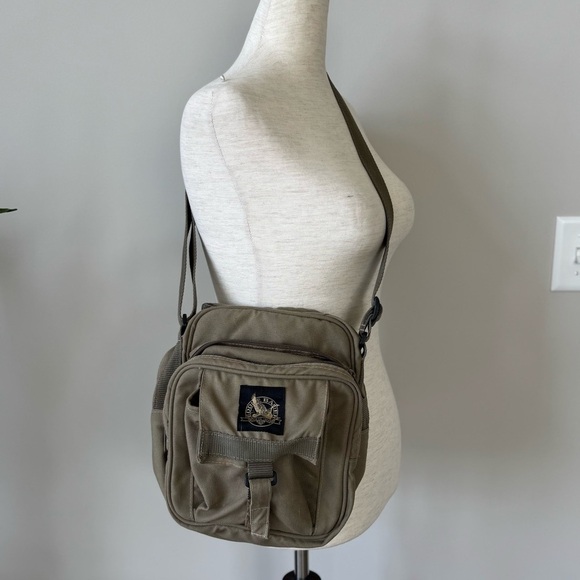 Vintage Eddie Bauer Camera Khaki Utility Crossbody Bag - Picture 9 of 10